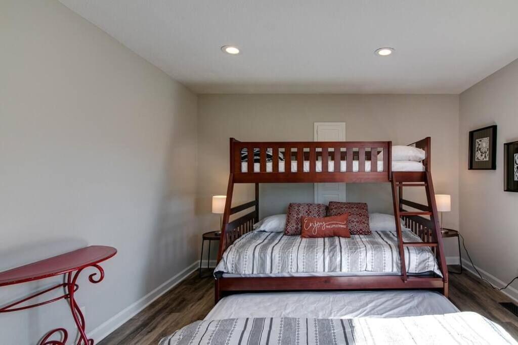 The Residence At Hilltop Acres - Clarksville, Tn Екстериор снимка